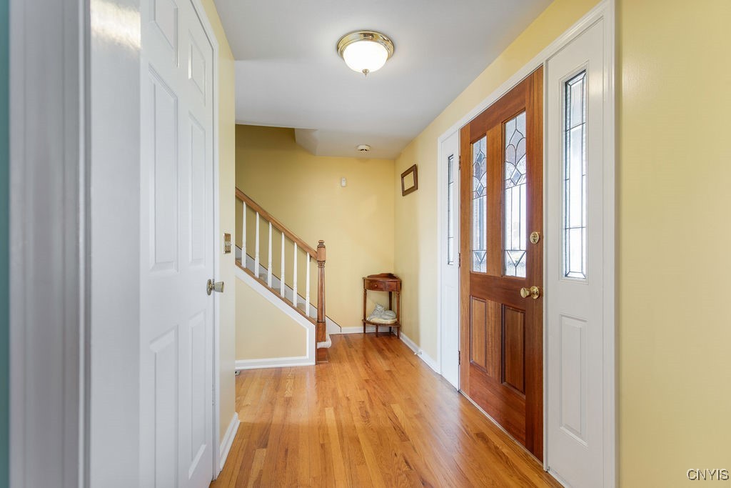 9470 Hawkeye Drive, Cicero, New York image 3