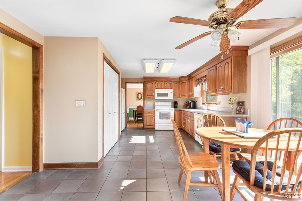 9470 Hawkeye Drive, Cicero, New York image 7