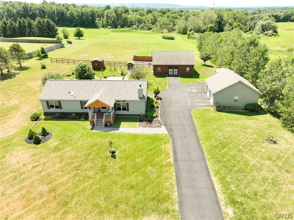 Photo of 4255 Churton Road, Vernon, NY 13476 (MLS # S1700819)