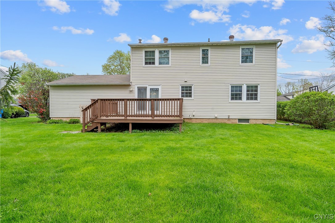 7745 Whiffletree Lane, Clay, New York image 34