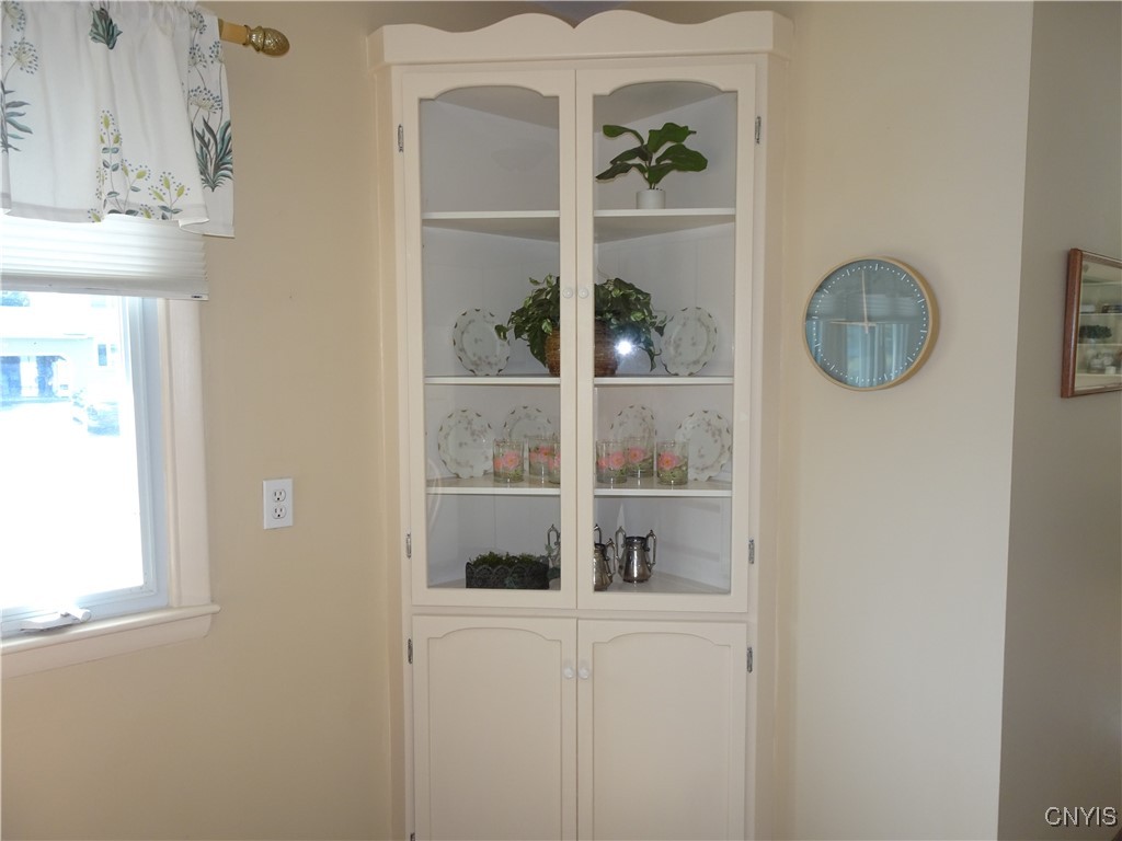 Geddes, New York 13219, United States, 3 Bedrooms Bedrooms, ,2 BathroomsBathrooms,Residential,Pending,207592