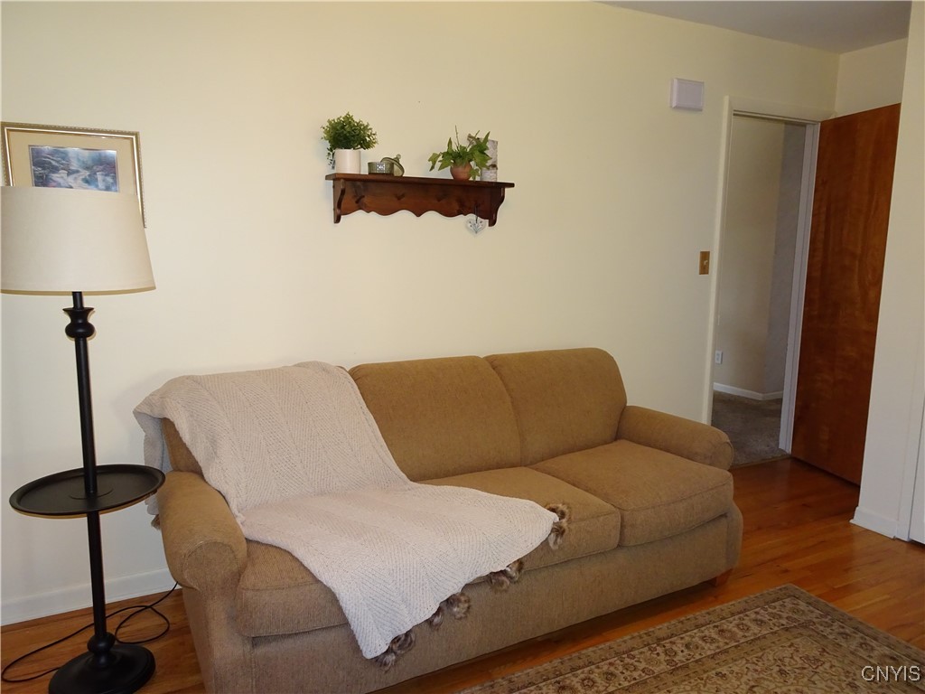 Geddes, New York 13219, United States, 3 Bedrooms Bedrooms, ,2 BathroomsBathrooms,Residential,Pending,207592