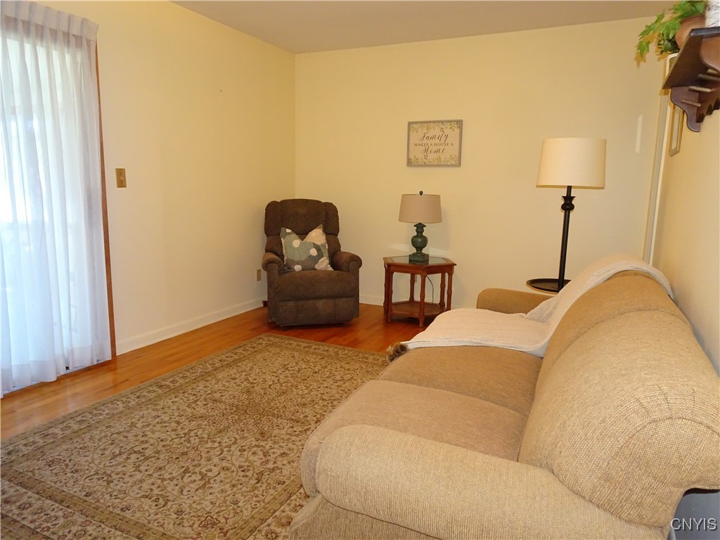 Geddes, New York 13219, United States, 3 Bedrooms Bedrooms, ,2 BathroomsBathrooms,Residential,Pending,207592