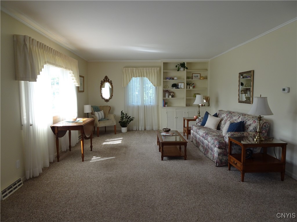 Geddes, New York 13219, United States, 3 Bedrooms Bedrooms, ,2 BathroomsBathrooms,Residential,Pending,207592