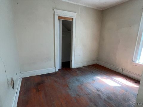 Tiny photo for 619 Stolp Avenue #21, Syracuse, NY 13207 (MLS # S1658671)