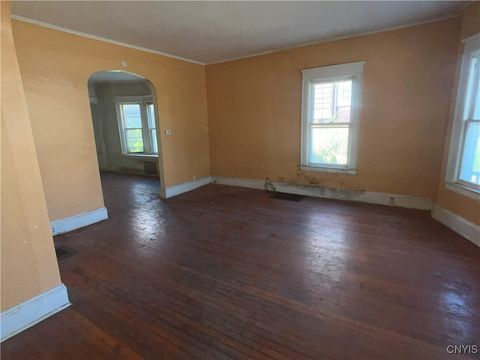 Tiny photo for 619 Stolp Avenue #21, Syracuse, NY 13207 (MLS # S1658671)