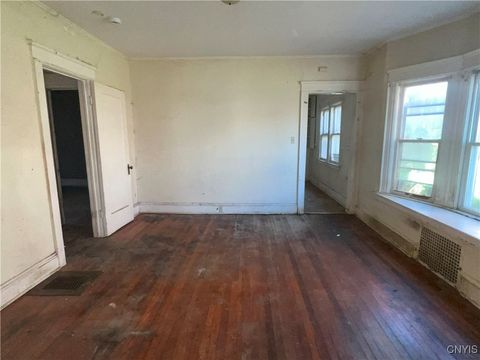 Tiny photo for 619 Stolp Avenue #21, Syracuse, NY 13207 (MLS # S1658671)