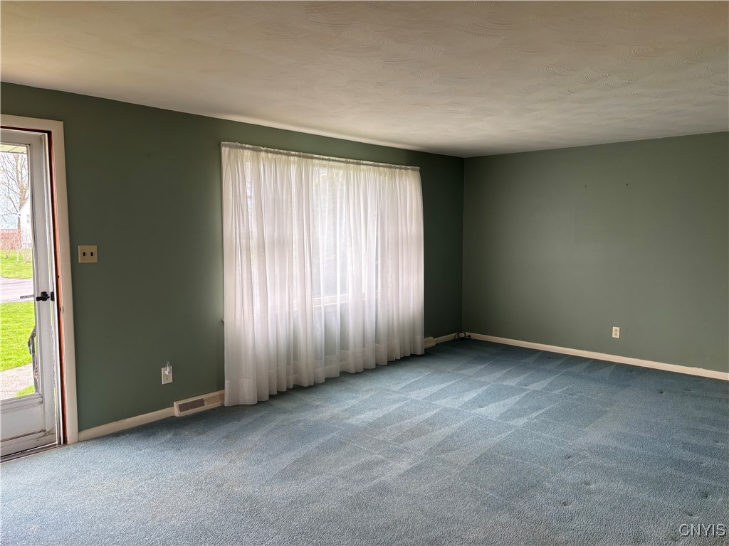 113 Charles Drive, Camillus, New York image 3