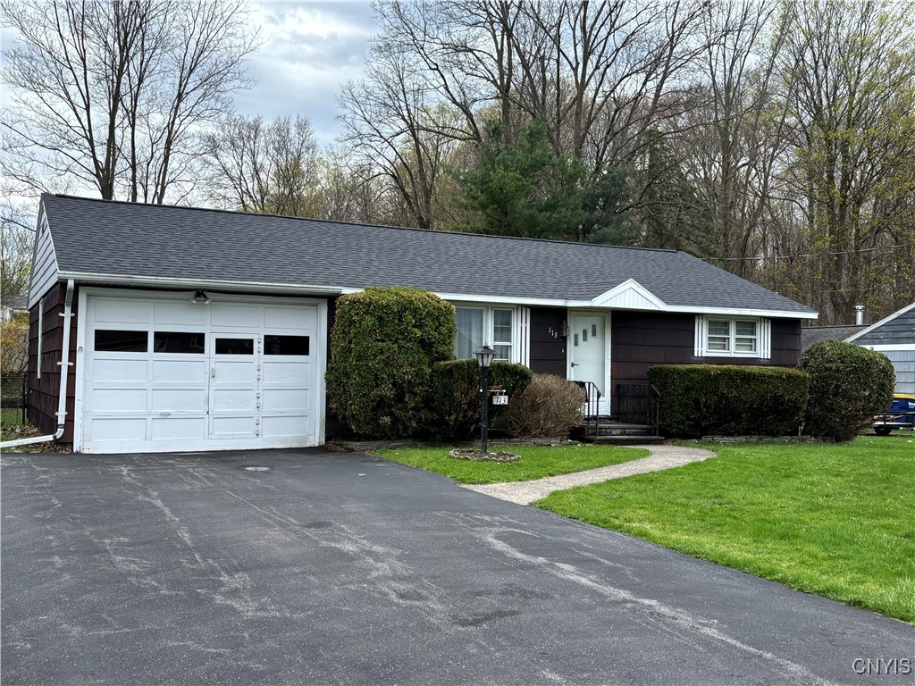 113 Charles Drive, Camillus, New York image 2