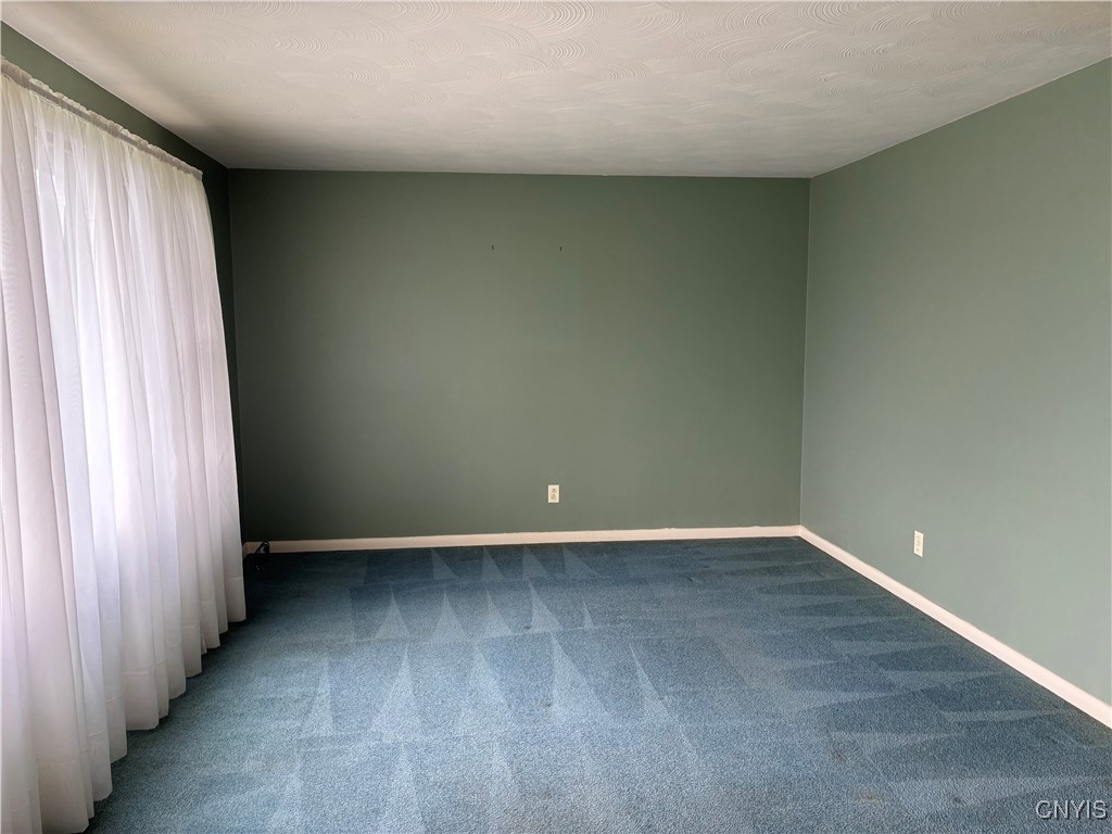 113 Charles Drive, Camillus, New York image 4