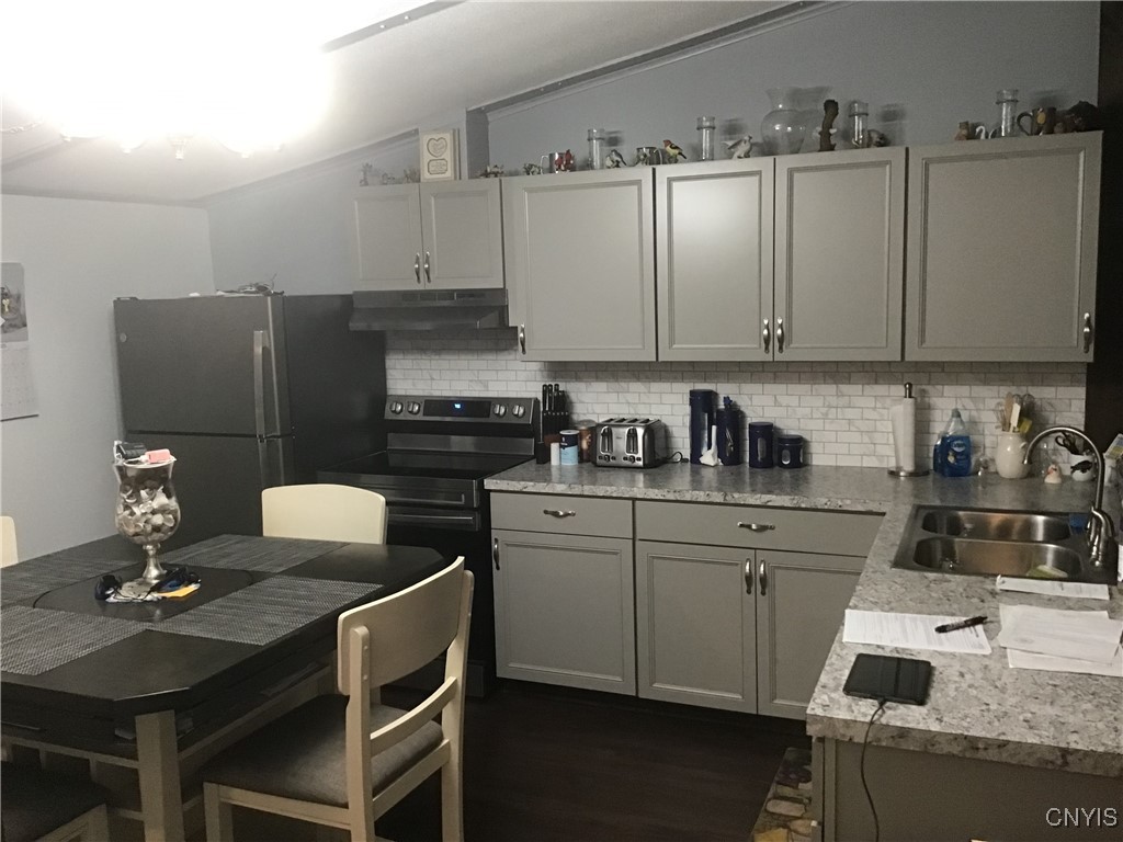 6361 Trenton Road, Marcy, New York image 25
