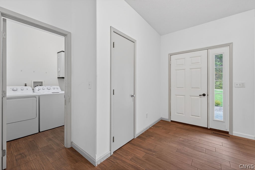 121 Canterbury Way