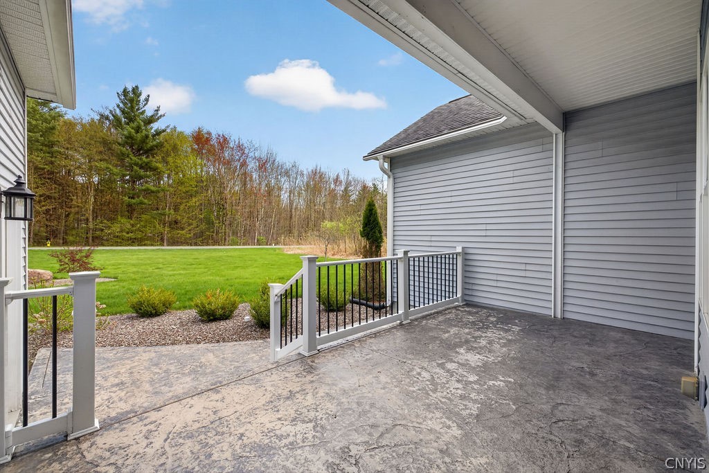 121 Canterbury Way