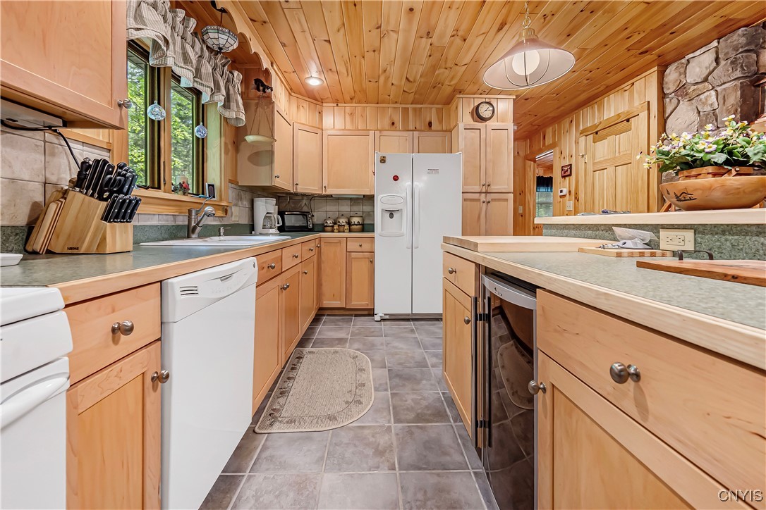 12103 Kincaid Road, Forestport, New York image 23