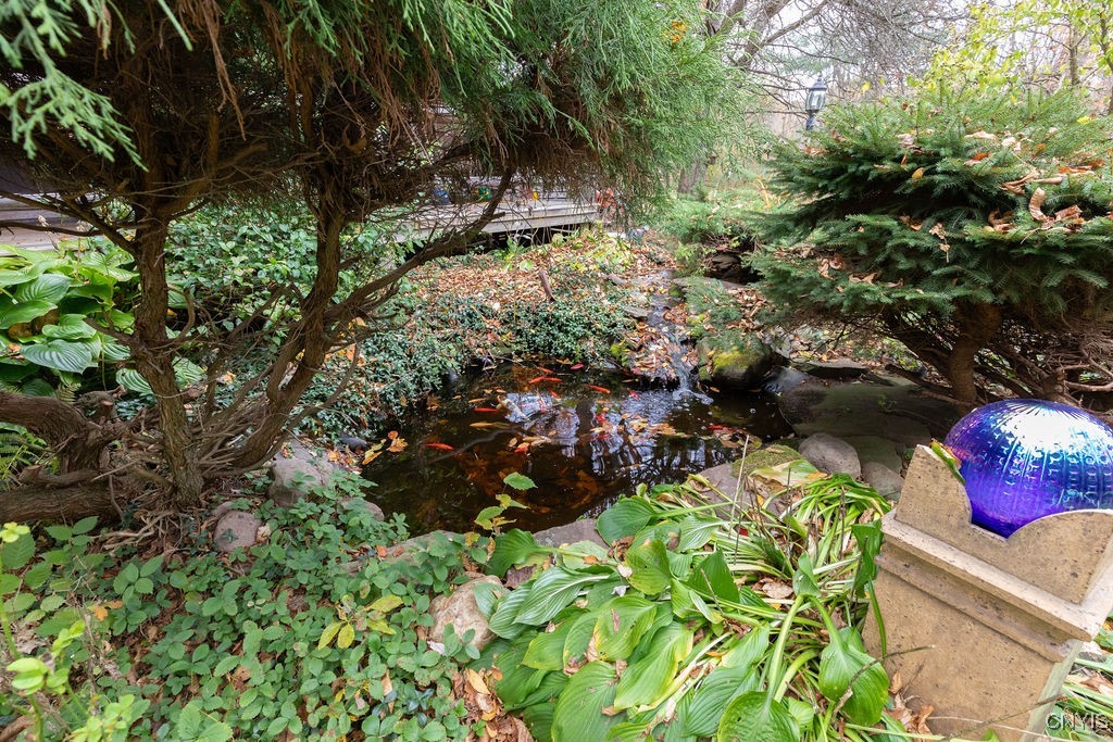25 Forest Brook Road