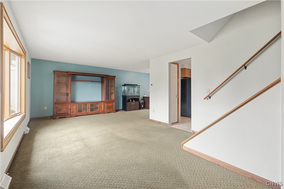 6137 Ridgecrest Drive, Cicero, New York image 7