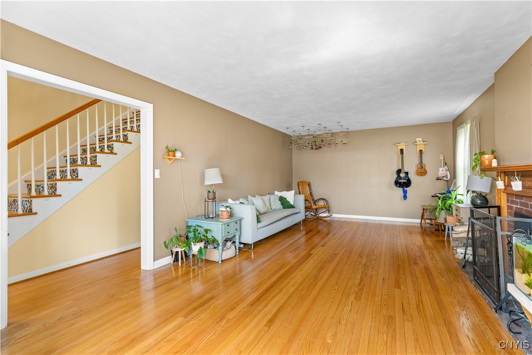 823 Van Buren Street, Utica, New York image 14