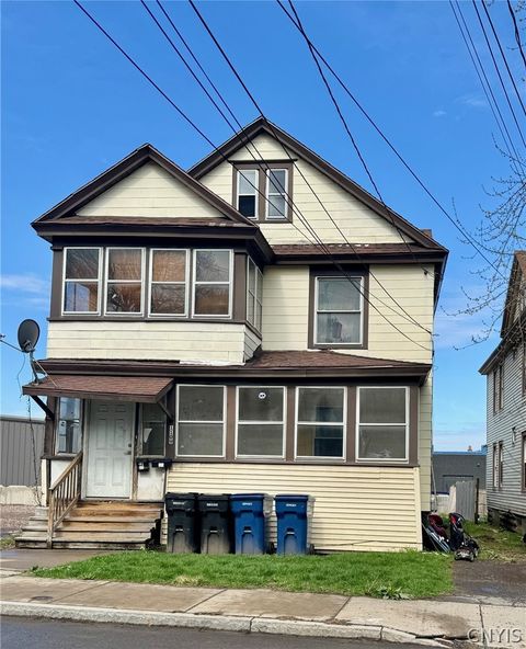 Photo of 1109 Wolf Street, Syracuse, NY 13208 (MLS # S1674269)