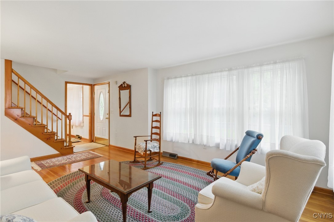 106 Lee Terrace, Manlius, New York image 6
