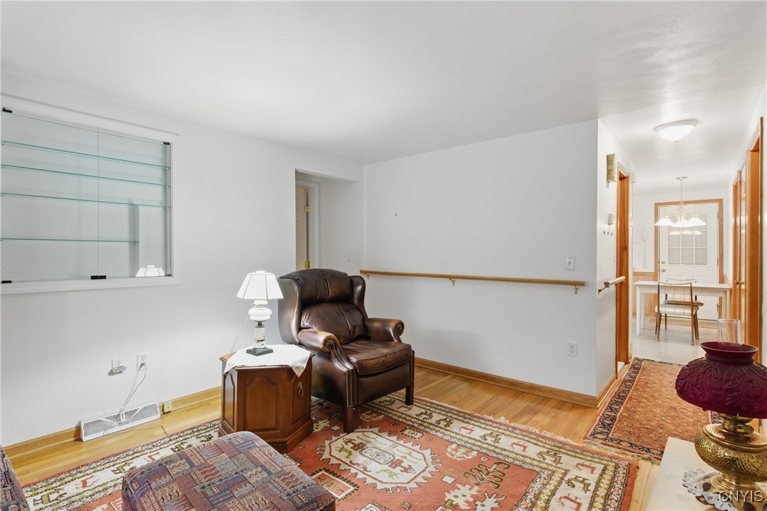 106 Lee Terrace, Manlius, New York image 9