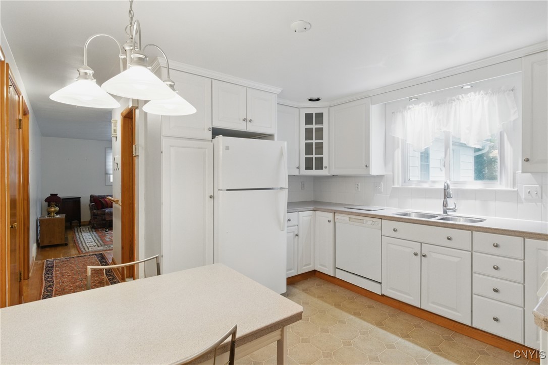 106 Lee Terrace, Manlius, New York image 14