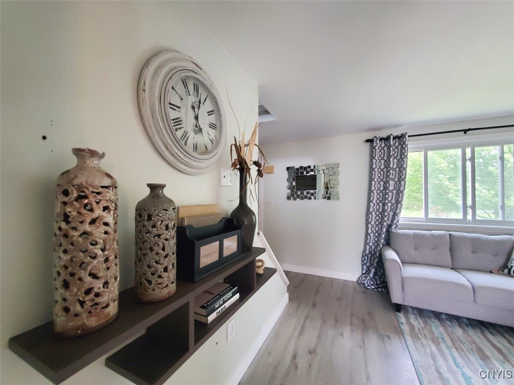8228 Lucchesi Drive, Clay, New York image 5