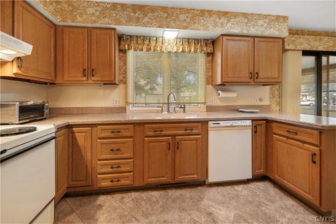 Tiny photo for 602 Kimry RD, Manlius, NY 13066 (MLS # S1715326)