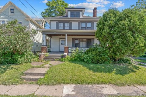 Homes For Sale - 129 E Main Street<br/> Seneca County, Waterloo, NY 13165