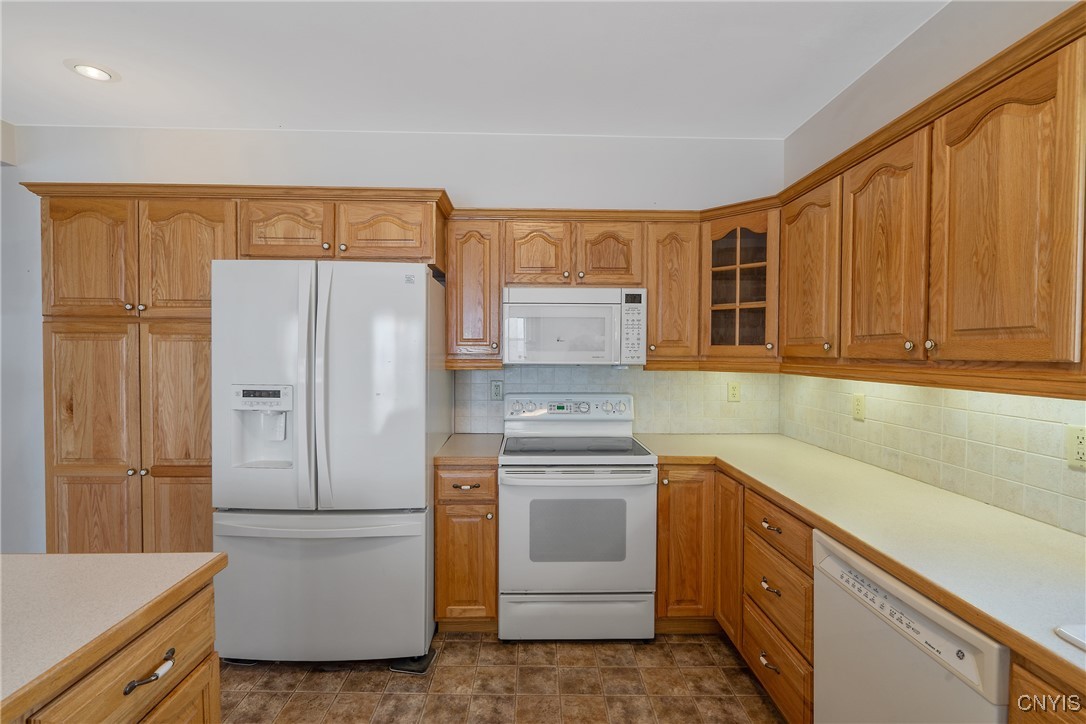 28 Wedgeworth Drive, West Monroe, New York image 21