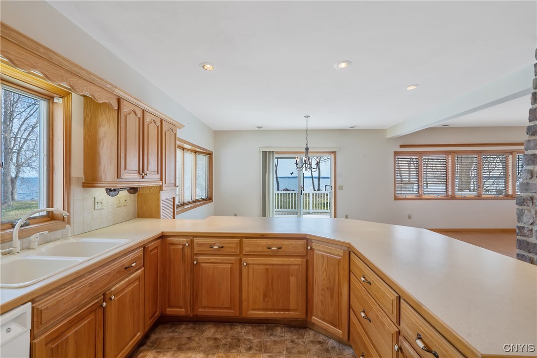 28 Wedgeworth Drive, West Monroe, New York image 22