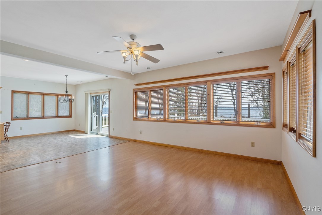 28 Wedgeworth Drive, West Monroe, New York image 12
