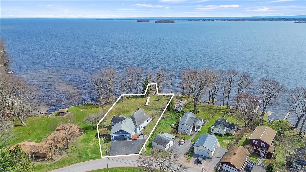 28 Wedgeworth Drive, West Monroe, New York image 1