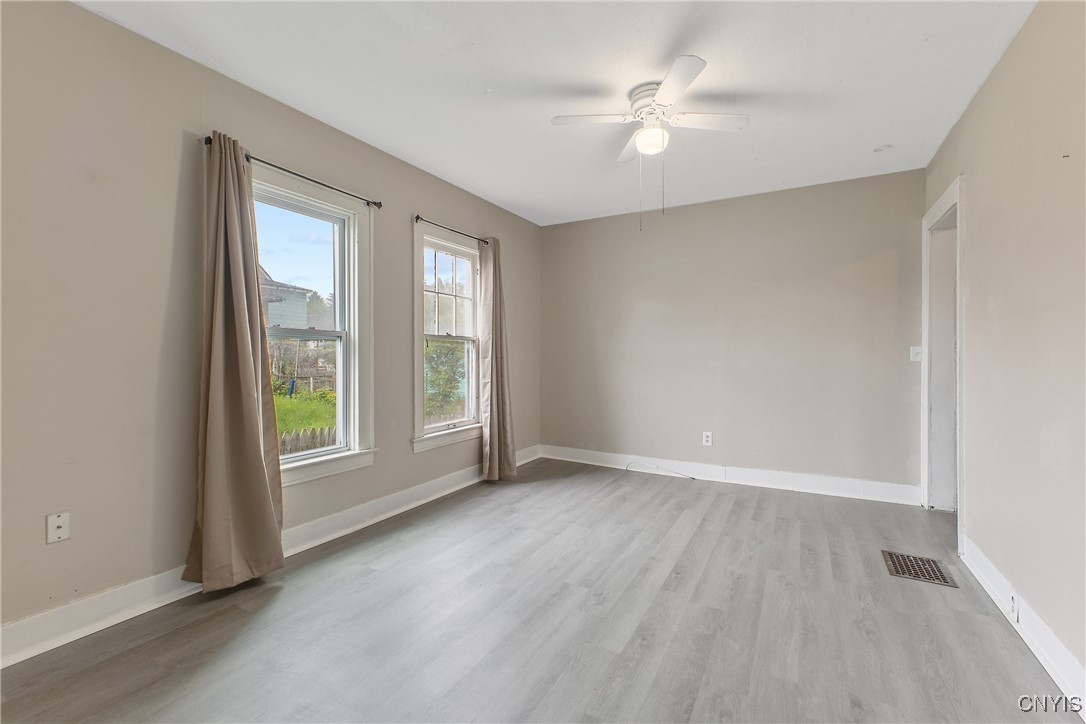 121 Roney Road, Syracuse, New York image 8