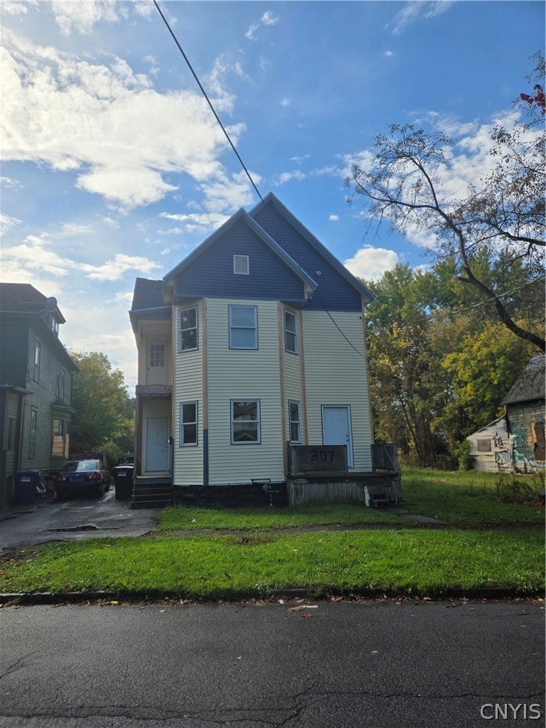 305 Putnam Street 7