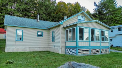 Photo of 7703 State Highway 28, Exeter, NY 13439 (MLS # S1640331)
