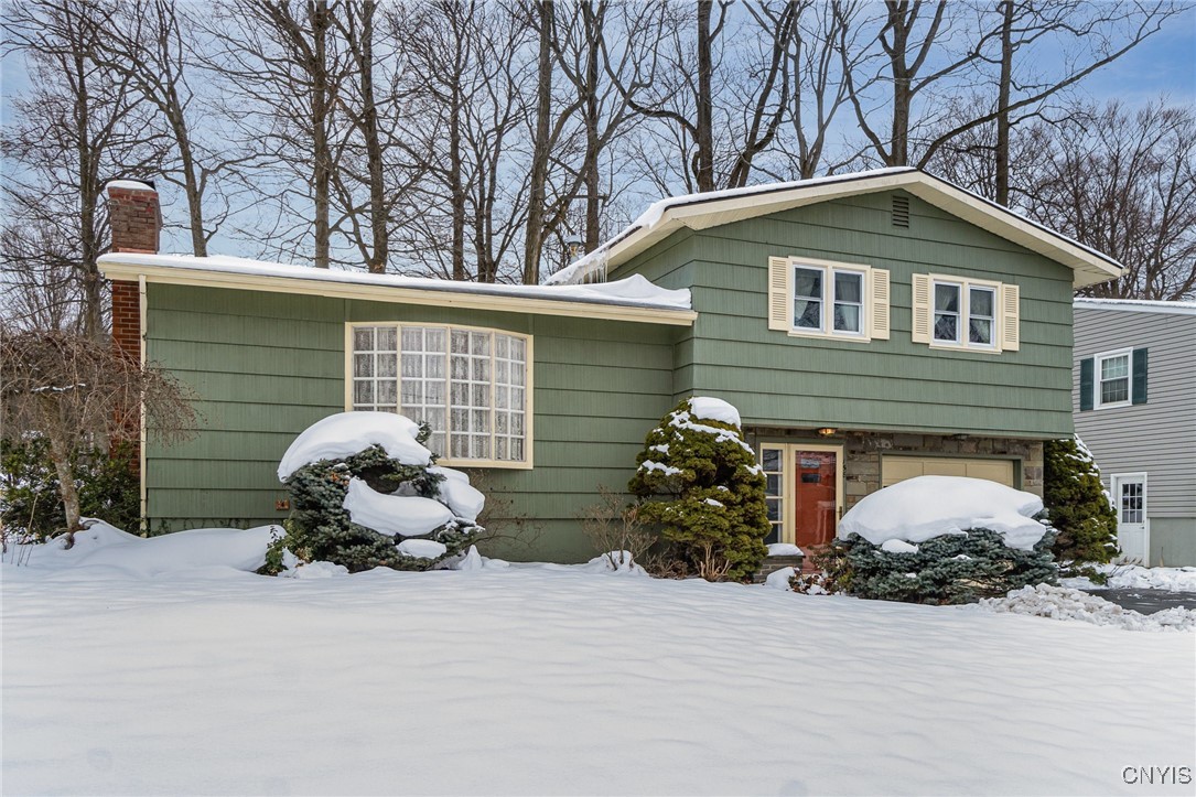 158 Forrest Way, Camillus, New York image 2