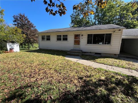 Photo of 91 Pulsifer Drive, Auburn, NY 13021 (MLS # S1648843)