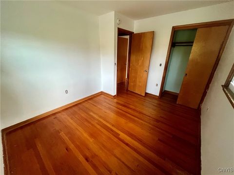 Tiny photo for 91 Pulsifer Drive, Auburn, NY 13021 (MLS # S1648843)