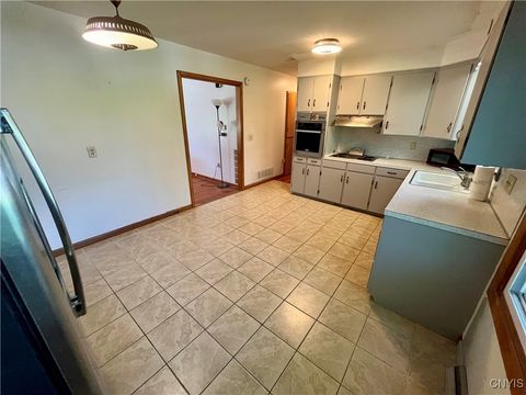 Tiny photo for 91 Pulsifer Drive, Auburn, NY 13021 (MLS # S1648843)