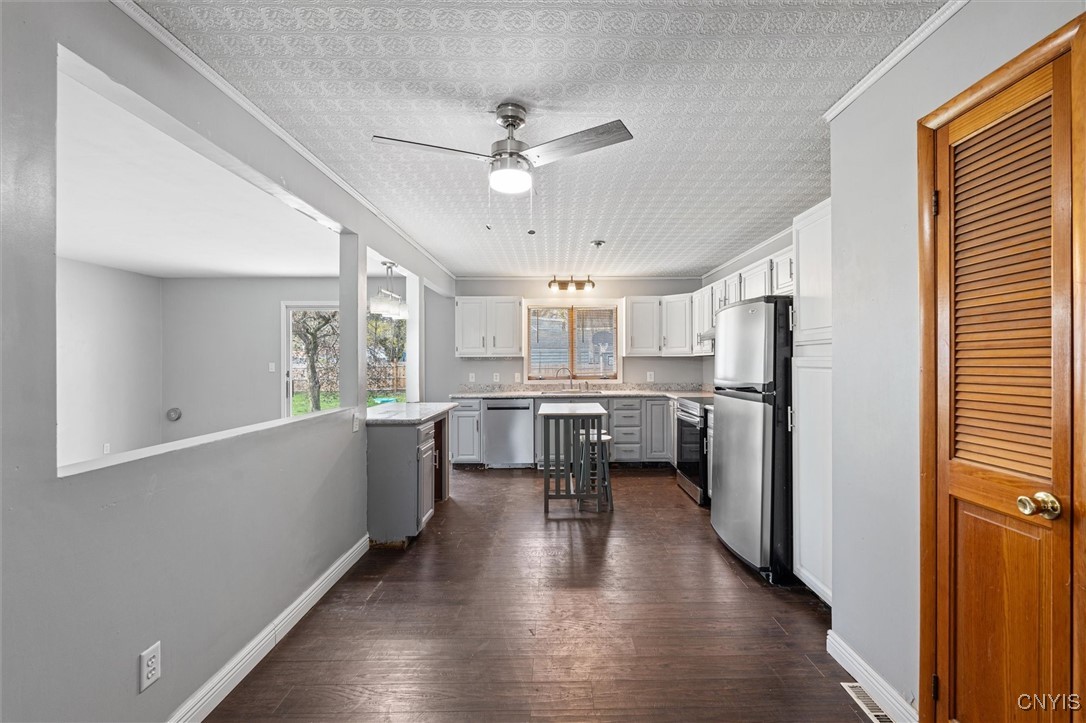 104 Williams Street, Clay, New York image 9