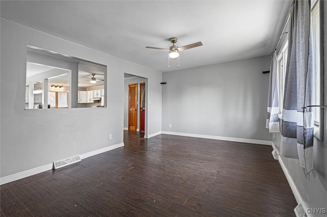104 Williams Street, Clay, New York image 4