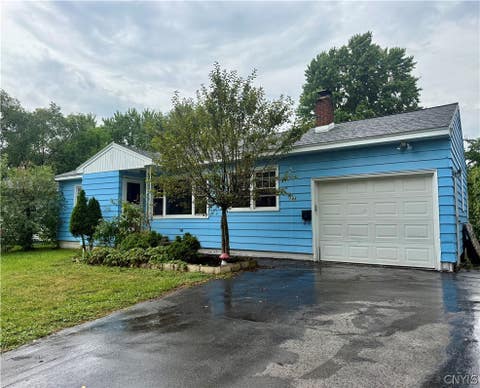 Tiny photo for 105 Traister Drive, Salina, NY 13088 (MLS # S1703007)