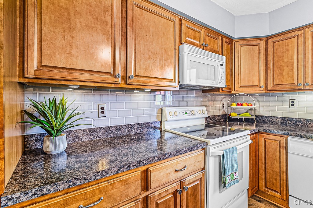 29 Cascade Drive, New Hartford, New York image 10