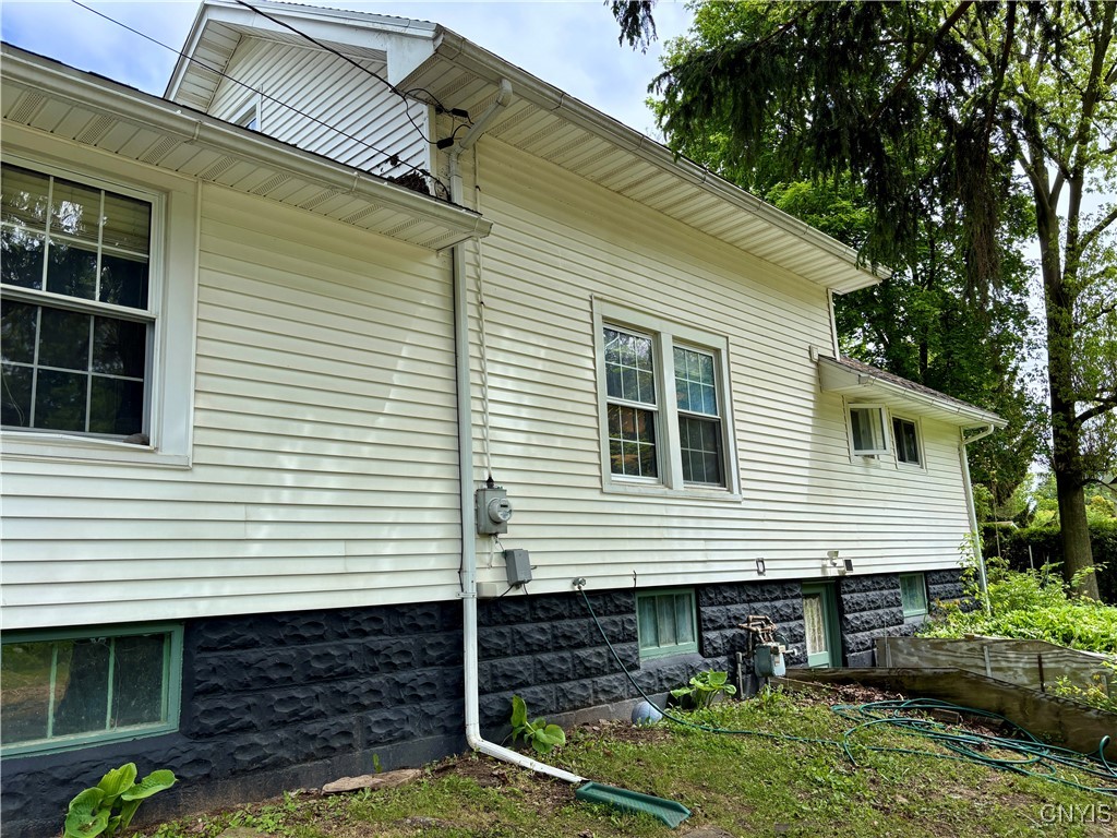 44 Golf Avenue, New Hartford, New York image 34