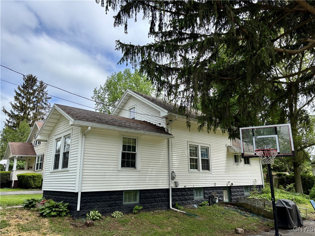 44 Golf Avenue, New Hartford, New York image 35