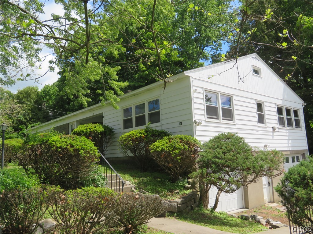 22 Forest Road