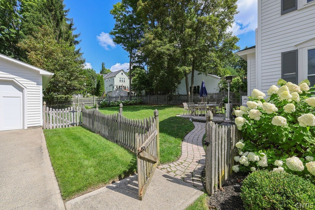 23 E Elizabeth Street