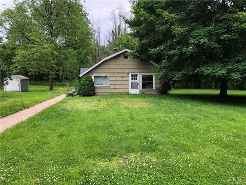 62 Chestnut Street Phoenix NY 13135