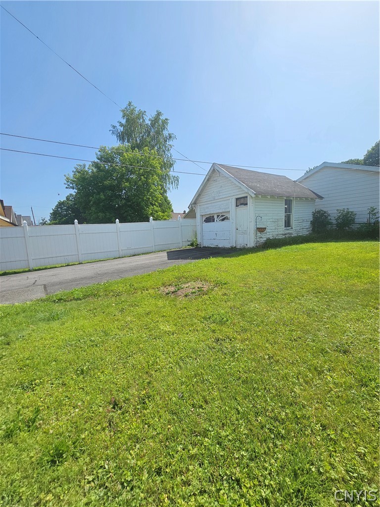 1509 Conkling Avenue