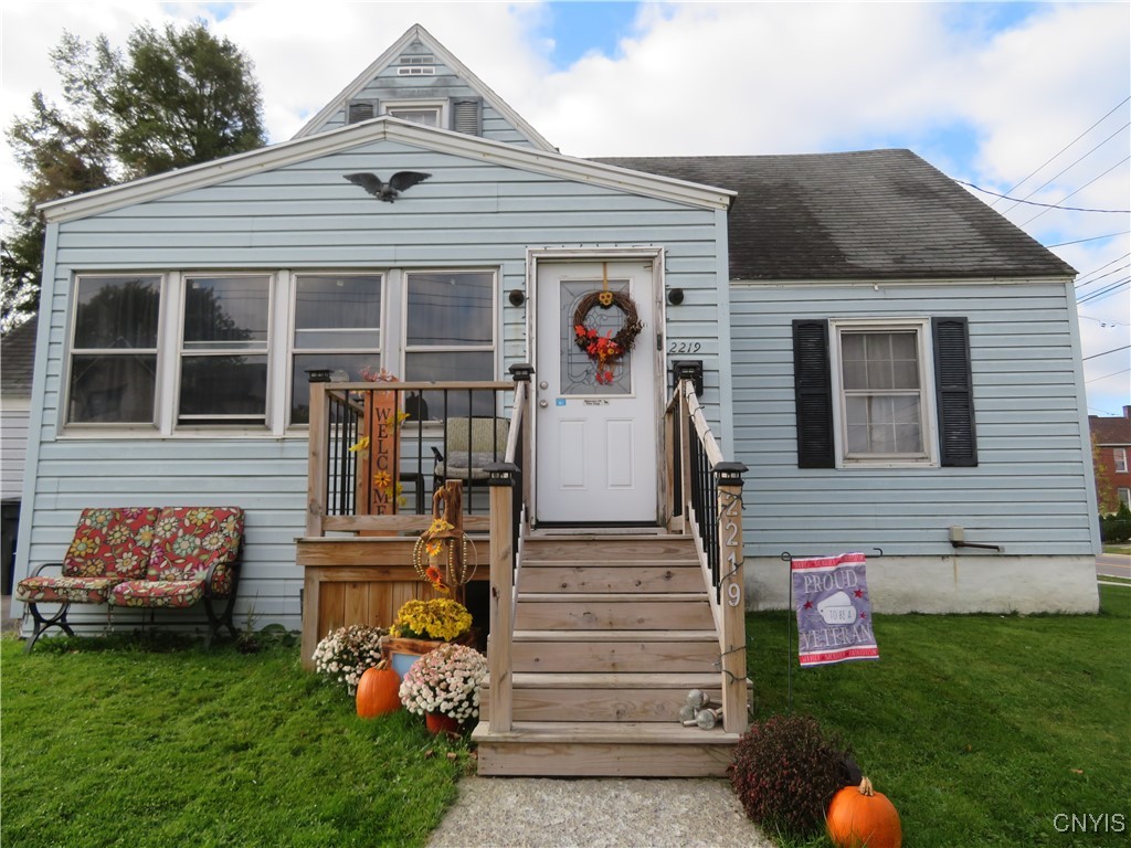 2219 Highland Avenue